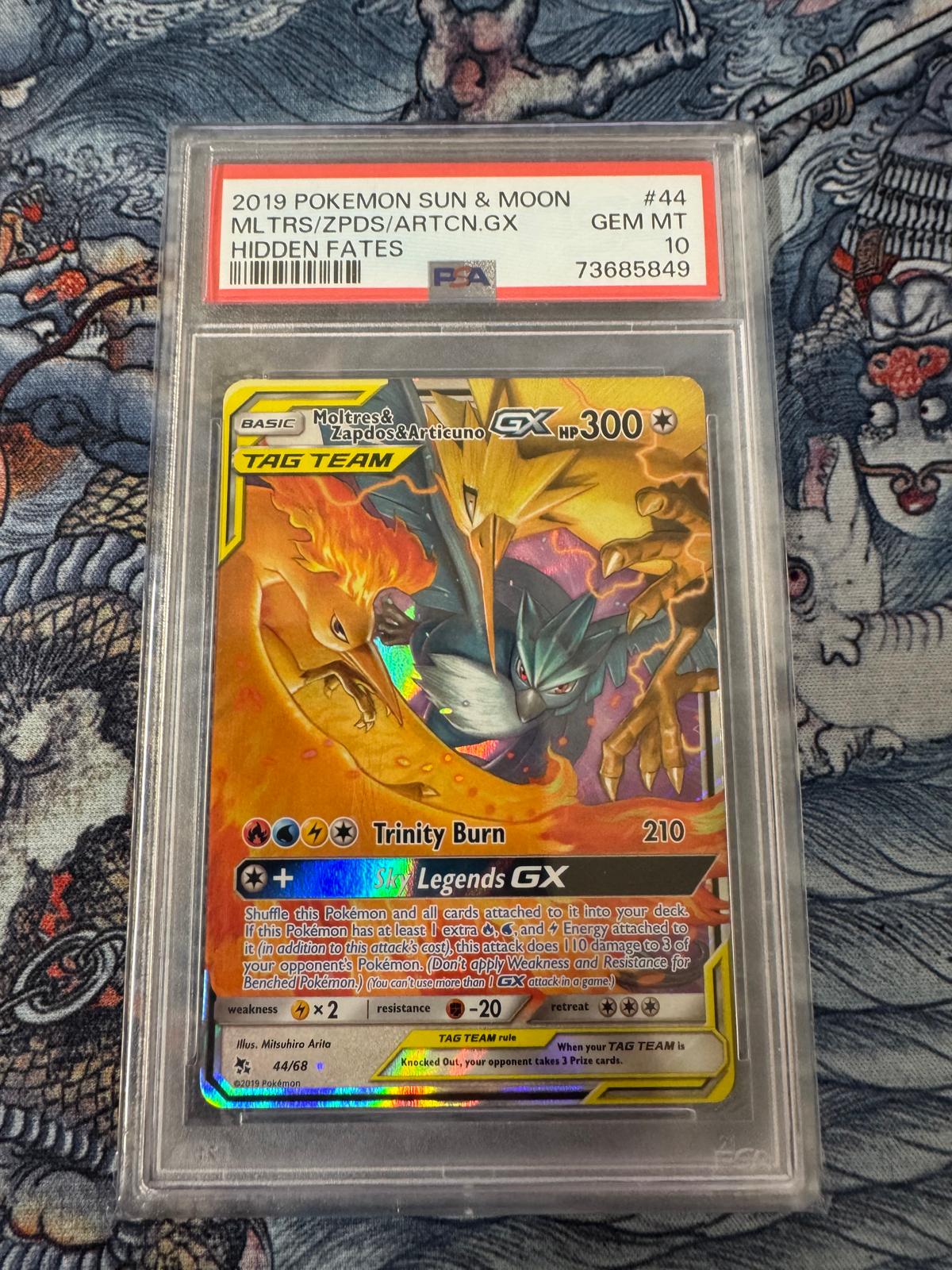 2019 Moltres & Zapdos & Articuno GX Foil – PSA 10 GEM MINT – Hidden Fates 44/68 – Legendary Bird Tag Team
